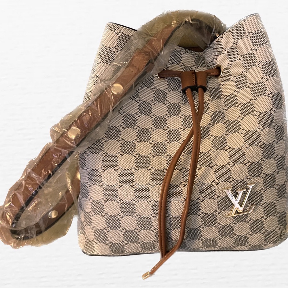 VL Handbag